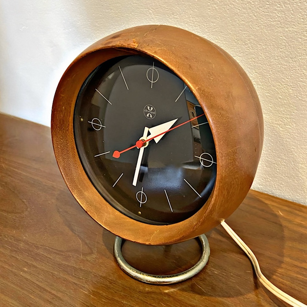 Authentic Vintage George Nelson Howard Miller Walnut Desk Clock